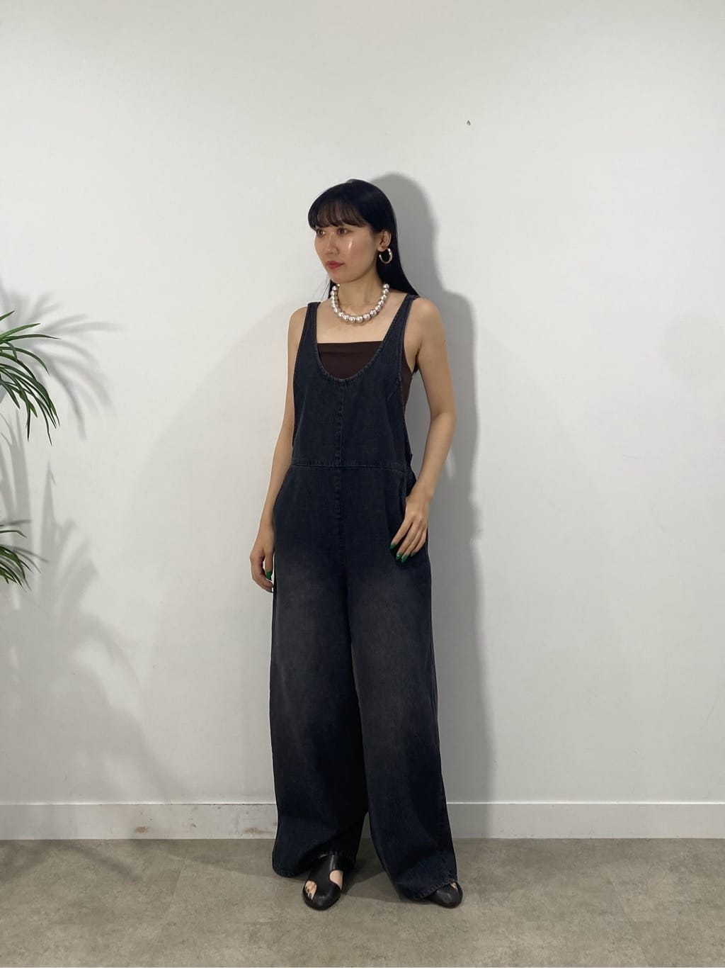rinaさんの「INDIVI｜デニムサロペット」を使ったコーディネート