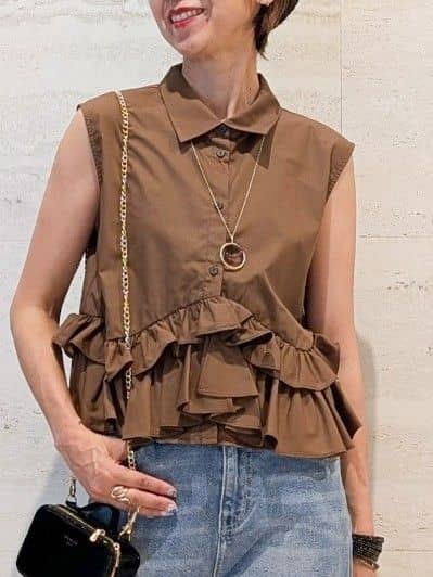 kemyさんの「OPAQUE.CLIP｜《Can Cam掲載》裾ラッフルフリルシャツ【洗濯機洗い可】」を使ったコーディネート