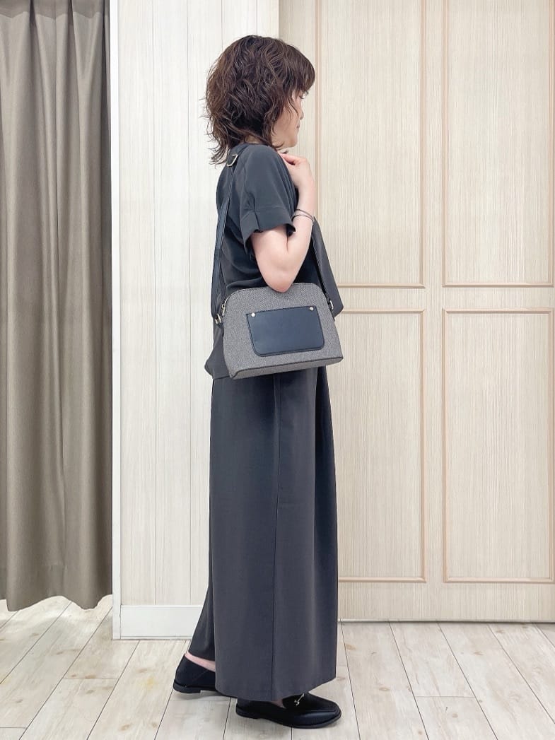 kaneさんの「SHOO･LA･RUE｜【S-LL/セットアップ可/ひんやり】きちんと見えで上品 お袖タック スキッパーブラウス」を使ったコーディネート