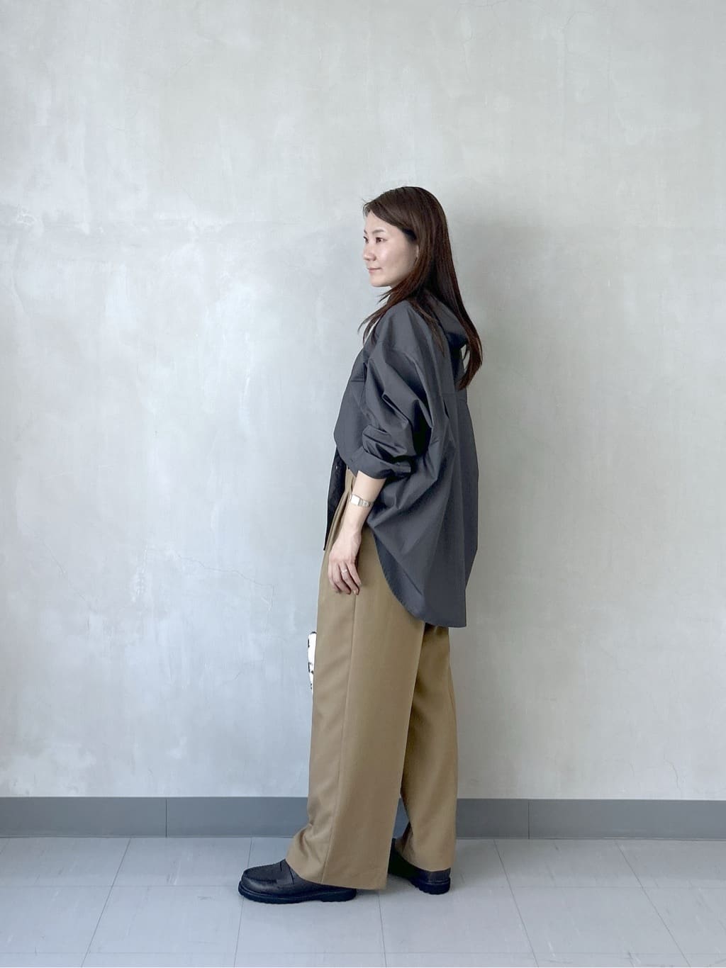 takaさんの「INDIVI｜Timeless｜モードスラックス」を使ったコーディネート