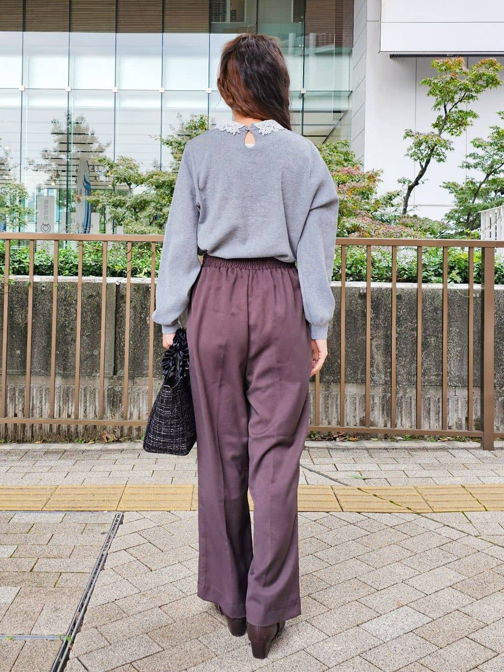 ゆゆさんの「SHOO･LA･RUE｜【洗濯機可/S-LL/高レビュー】上品シルエットで美しい イージーワイドパンツ」を使ったコーディネート
