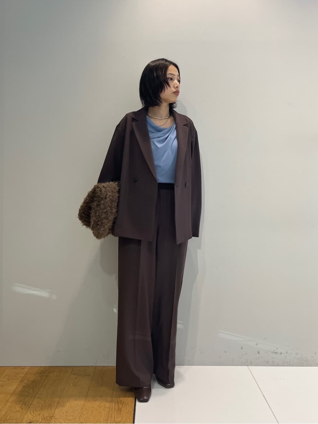 Harukaさんの「INDIVI｜Comfy SET UP｜イージーストレートワイドパンツ【セットアップ対応／通勤/カセット服】」を使ったコーディネート