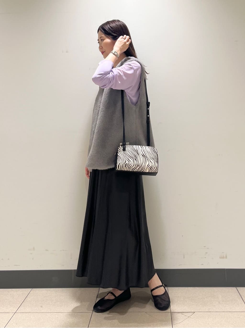 shokoさんの「INDIVI｜ストレッチシアーロングTシャツ」を使ったコーディネート