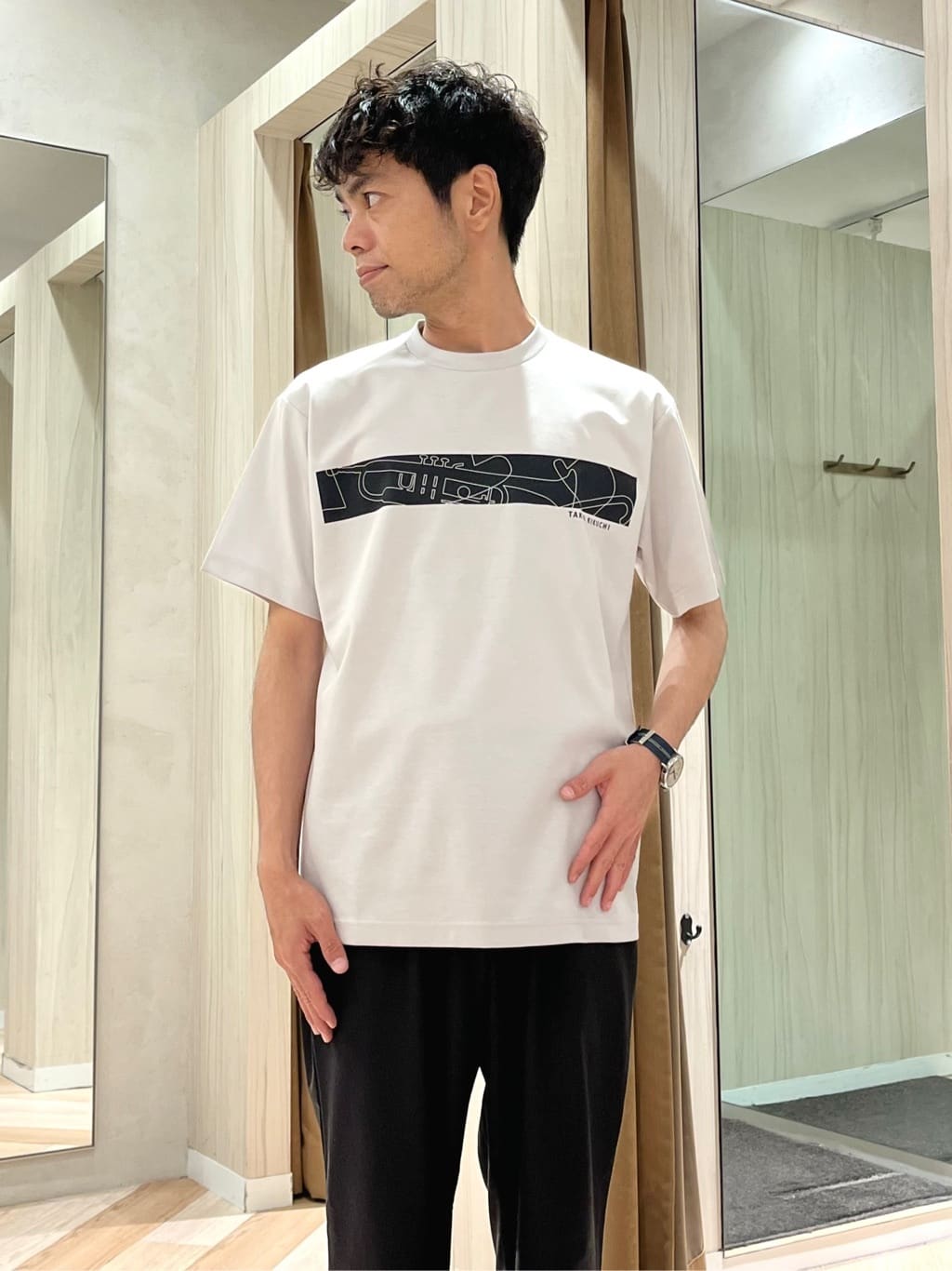URAさんの「TAKEO KIKUCHI｜【COOL CITY WEAR】エアートール オープンカラーシャツ /接触冷感・通気性」を使ったコーディネート