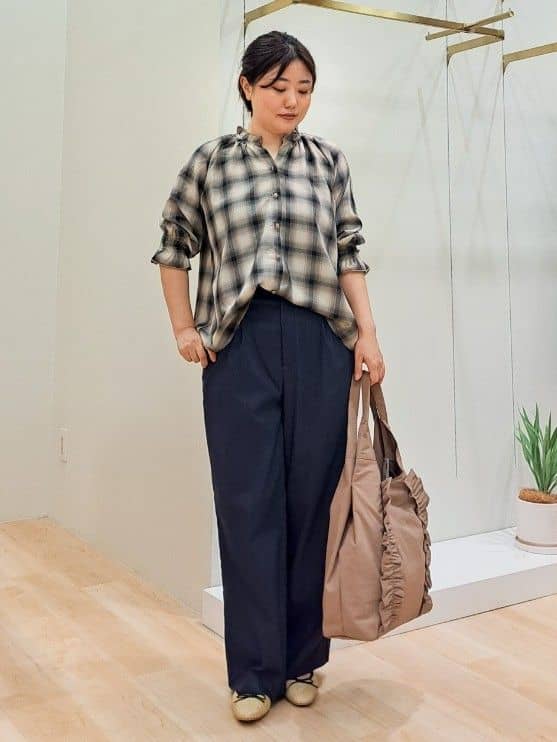 ふるさんの「grove｜【人間工学】中仕切りバイカラー2WAYトート」を使ったコーディネート