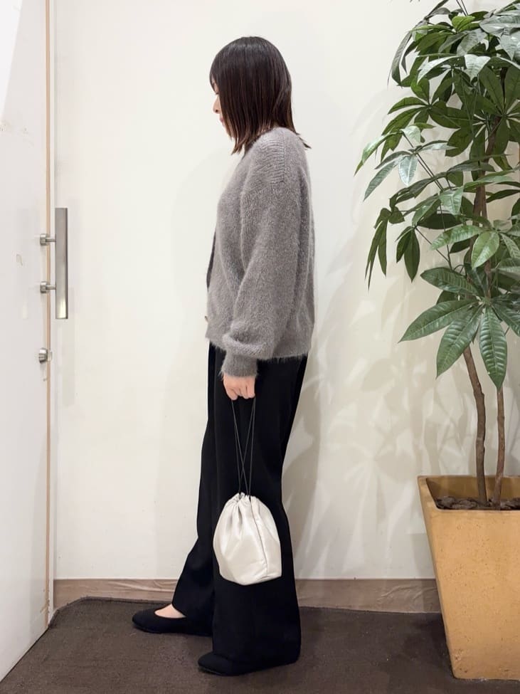 宗形さんの「SHOO･LA･RUE｜【洗濯機可/S-LL/高レビュー】上品シルエットで美しい イージーワイドパンツ」を使ったコーディネート