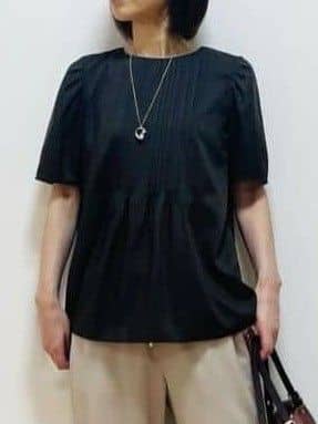 Riiさんの「Reflect｜【すっきり見え！長め丈】ピンタックデザインチュニックブラウス」を使ったコーディネート