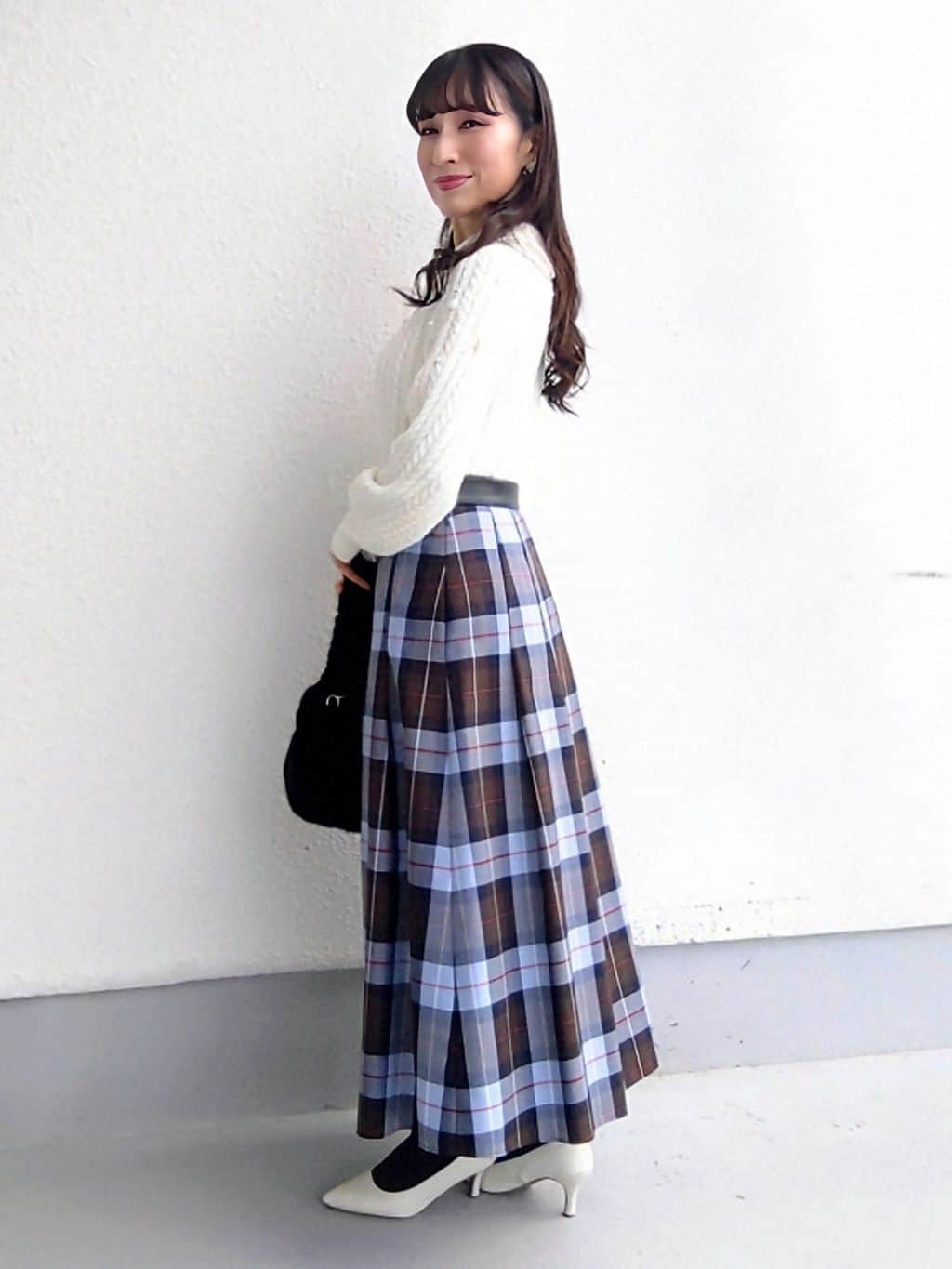 keinaさんの「SunaUna｜【COLLECTION LINE】衿付きパール調ニット」を使ったコーディネート