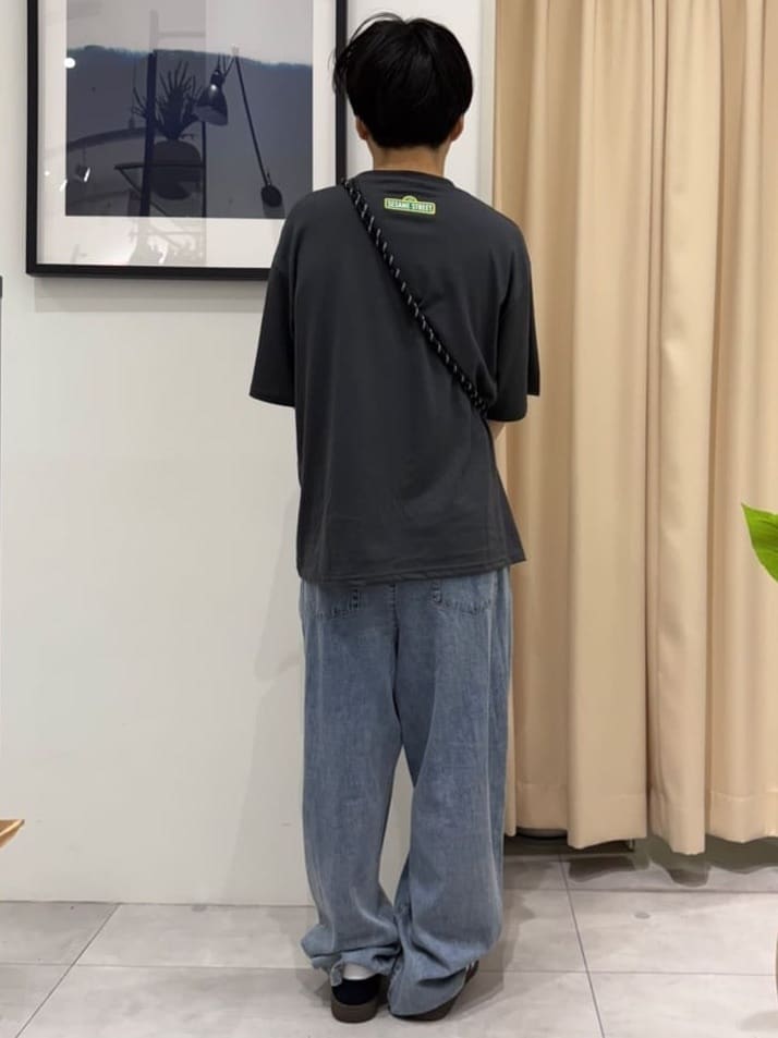 はさんの「THE SHOP TK｜セサミストリートTシャツ／親子リンク」を使ったコーディネート