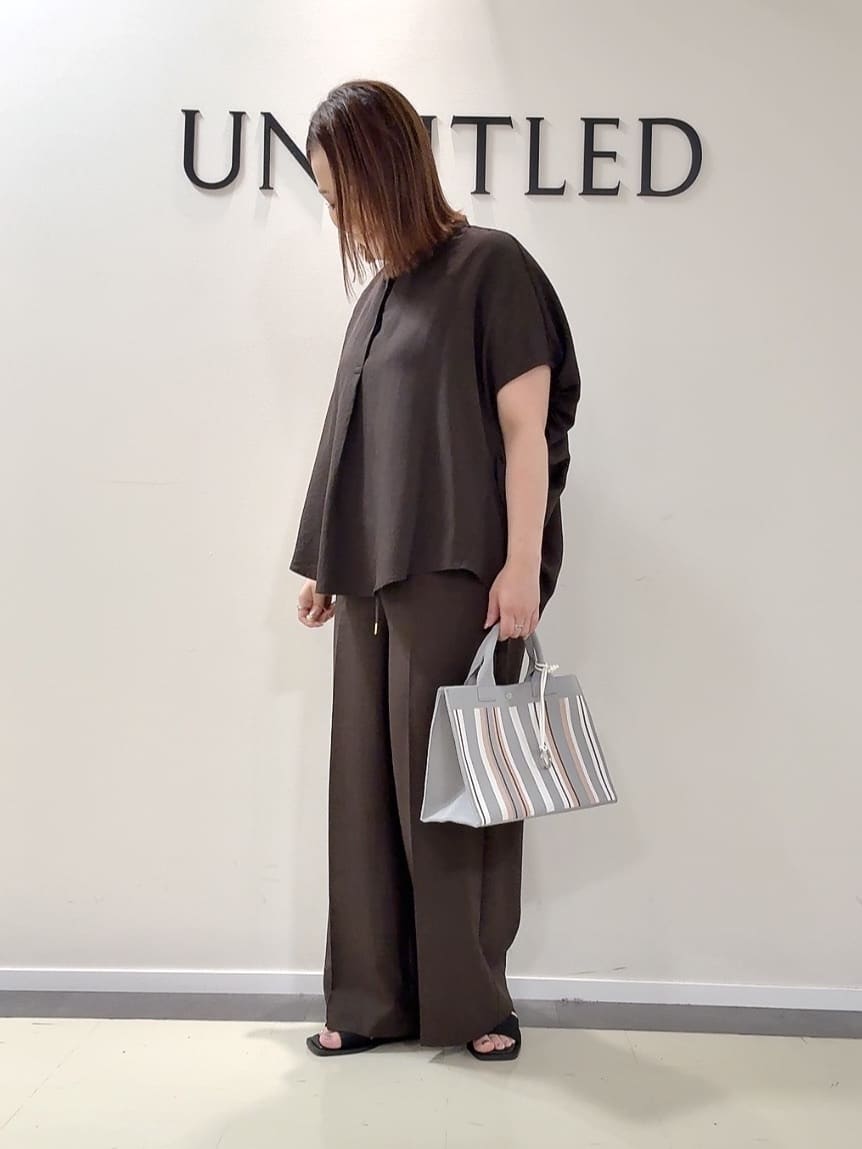 YUIさんの「UNTITLED｜【手洗い可】マルチストライプニットバッグ」を使ったコーディネート
