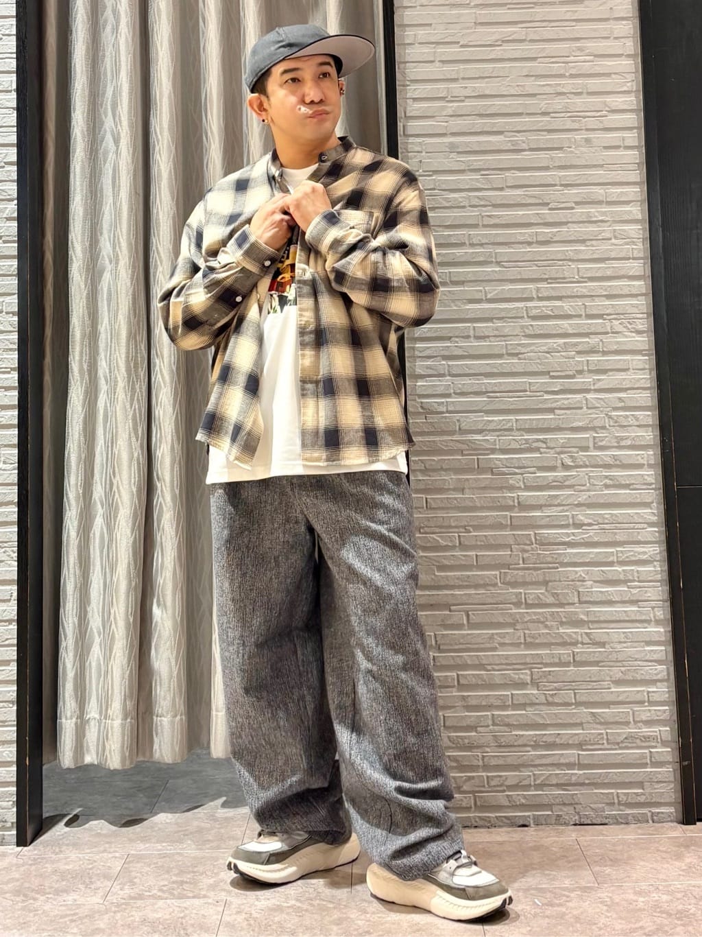 Pーyamaさんの「THE SHOP TK｜オンブレーチェックバンドカラーシャツ 【洗濯機OK】」を使ったコーディネート