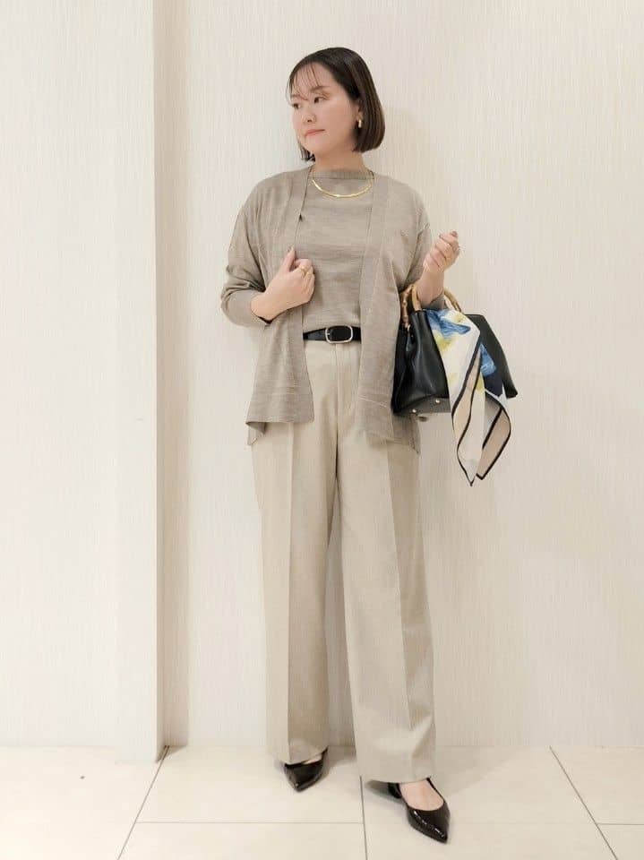 naokoさんの「UNTITLED｜【アンサンブル可/洗える/ボタンなし】シルクウールカシミヤ 着流しカーディガン」を使ったコーディネート