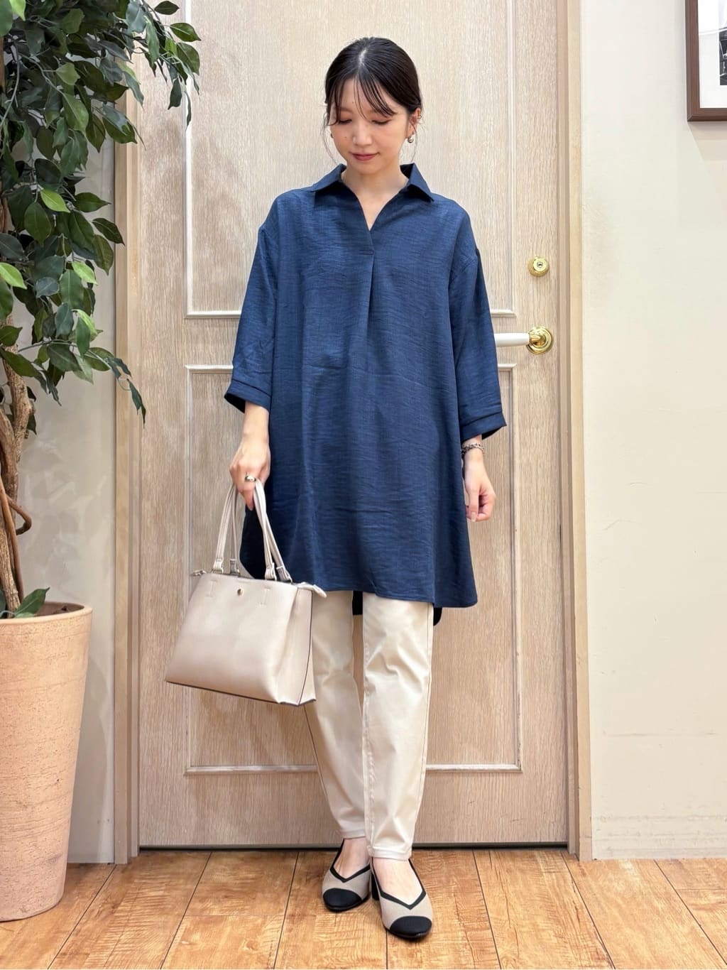 なみさんの「SHOO･LA･RUE｜【S-LL/体型カバー】さらっとしたタッチが魅力 デニムライクチュニック」を使ったコーディネート