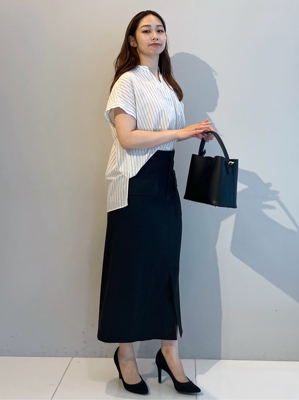 Saekoさんの「UNTITLED｜【洗える/スキッパー】フレンチスリーブシアーブラウス」を使ったコーディネート