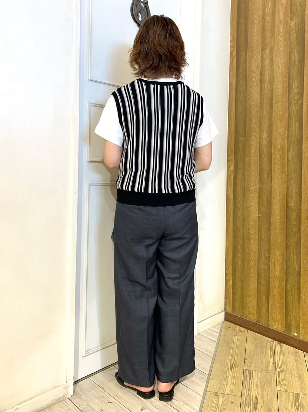 yuriyuriさんの「SHOO･LA･RUE｜【洗える】マルチストライプが印象的 ノースリーブニット」を使ったコーディネート