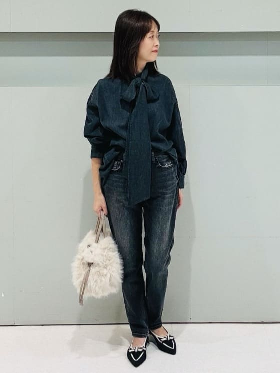 makiさんの「UNTITLED｜【定番人気！】2Wayドロストフェイクファートート」を使ったコーディネート