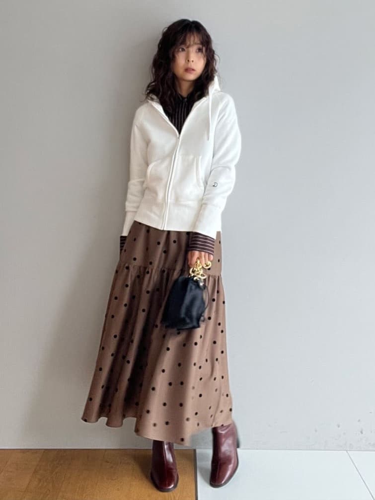 misaさんの「DRESSTERIOR｜デキシー吊裏毛ジップアップパーカ」を使ったコーディネート