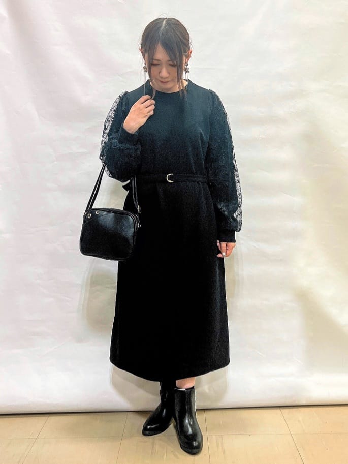 YUIさんの「SHOO･LA･RUE｜【S-LL】お袖チュールレース切り替えワンピース」を使ったコーディネート