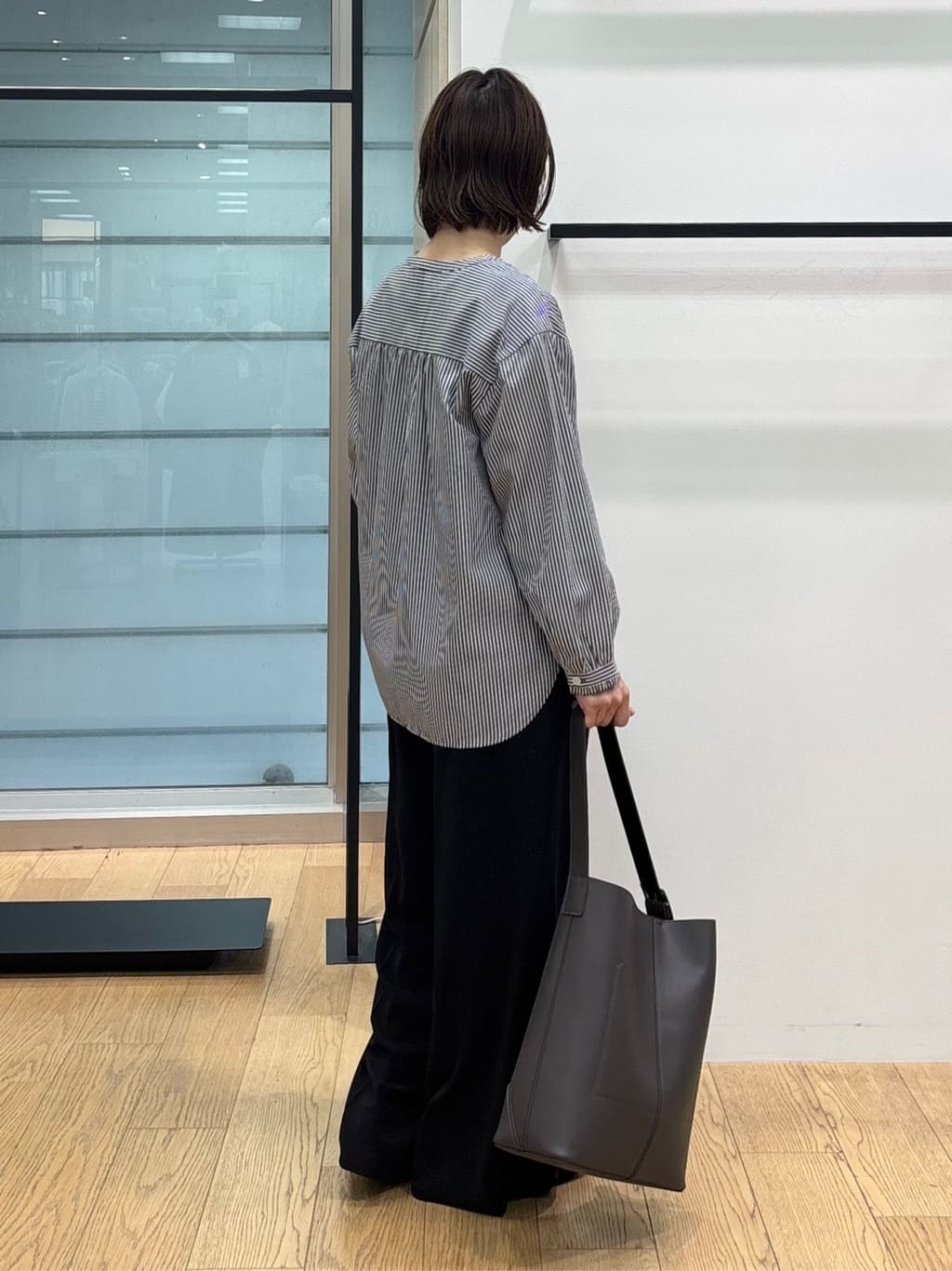 asamiさんの「INDIVI｜【洗える】胸元タックフリル長袖ブラウス」を使ったコーディネート