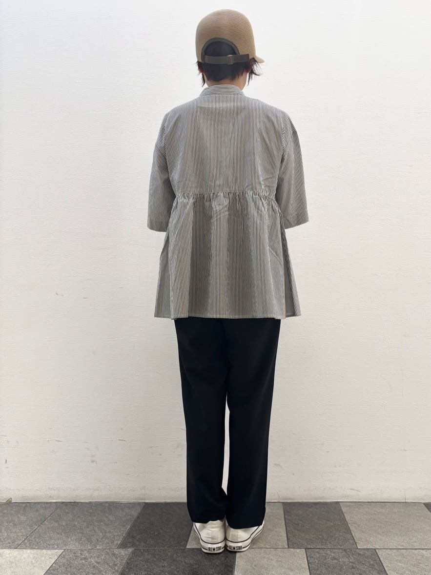 Haruさんの「Dessin｜【洗える／体型カバー】バンドカラーペプラムブラウス」を使ったコーディネート