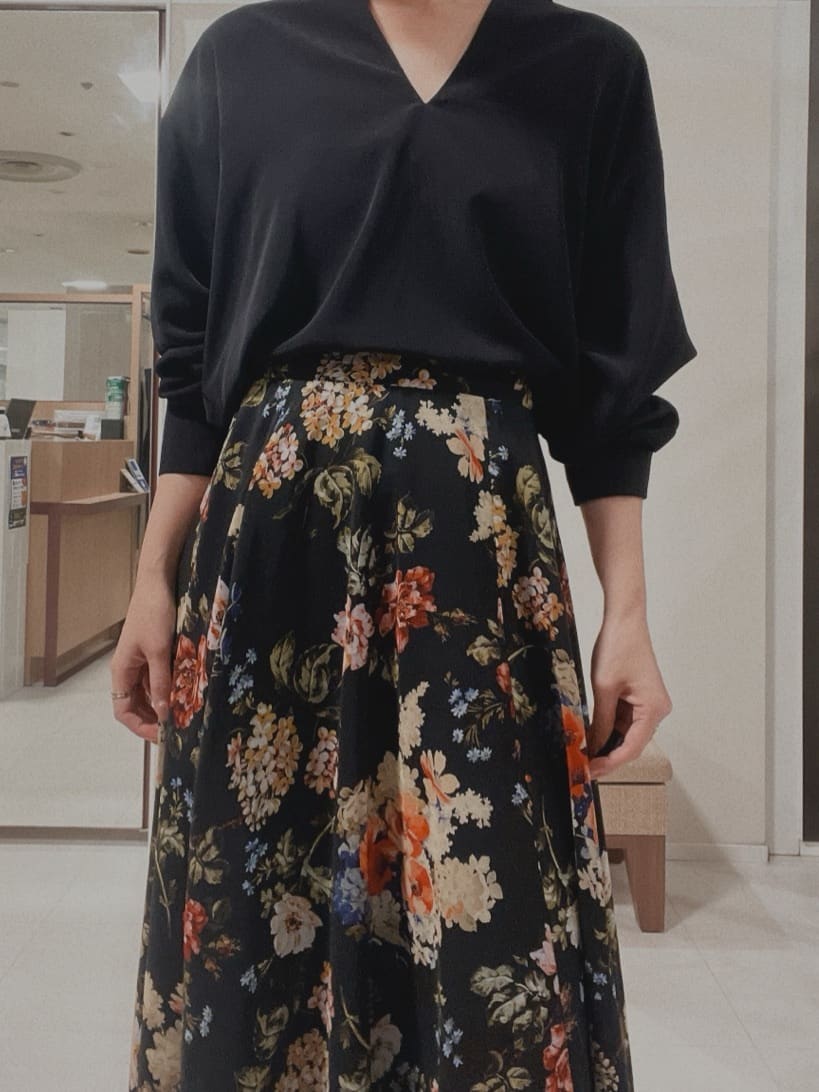 IWAMOさんの「UNTITLED｜【セットアップ可/スキッパー/ゆったり】リラクパウダーシャツ」を使ったコーディネート
