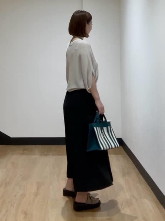 MIKIKOさんの「UNTITLED｜ビッグオーバルネックレス」を使ったコーディネート
