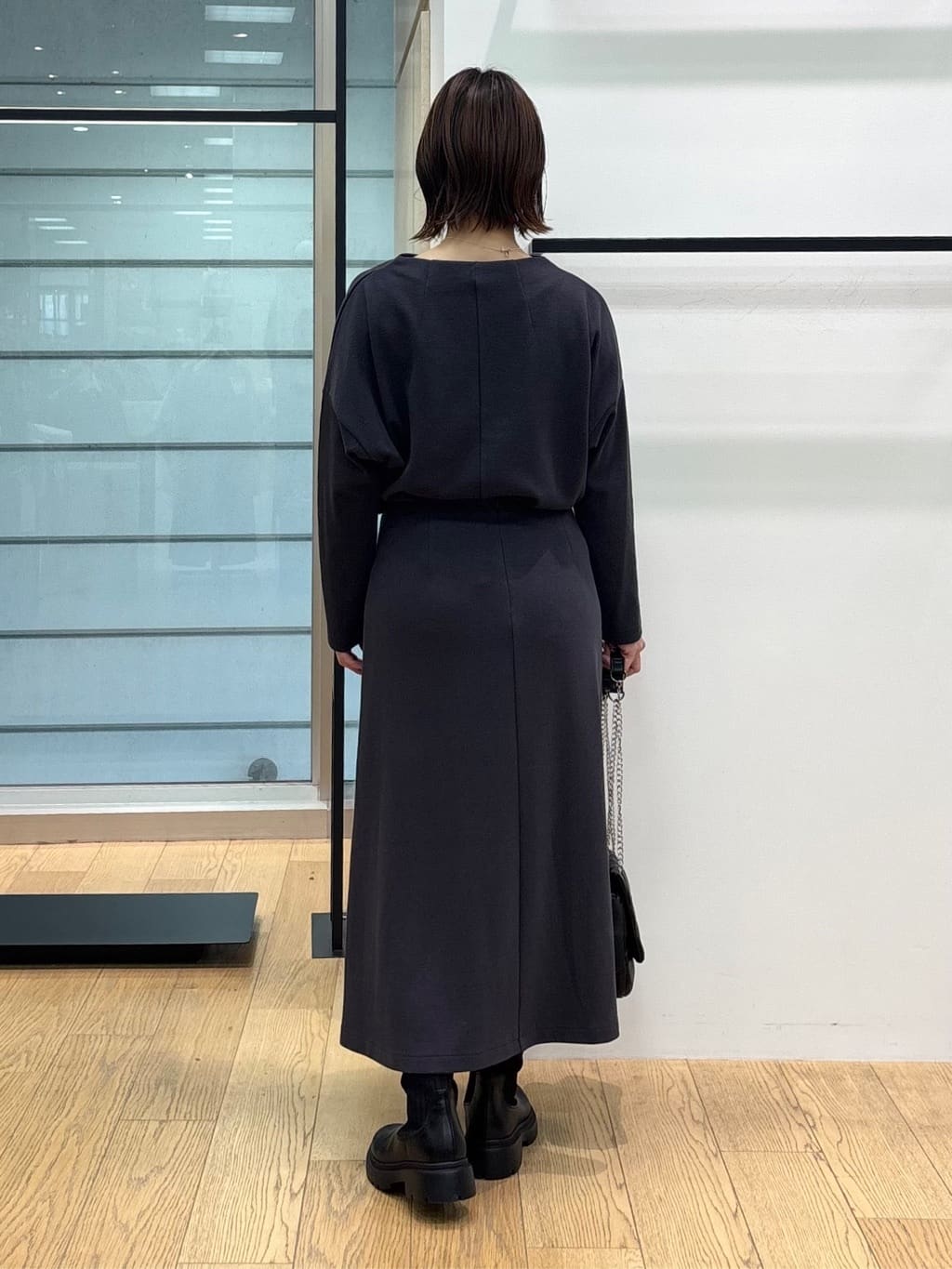 asamiさんの「INDIVI｜【SETUP可能／洗える／UVケア】ライトジャージ ボトルネックトップス」を使ったコーディネート