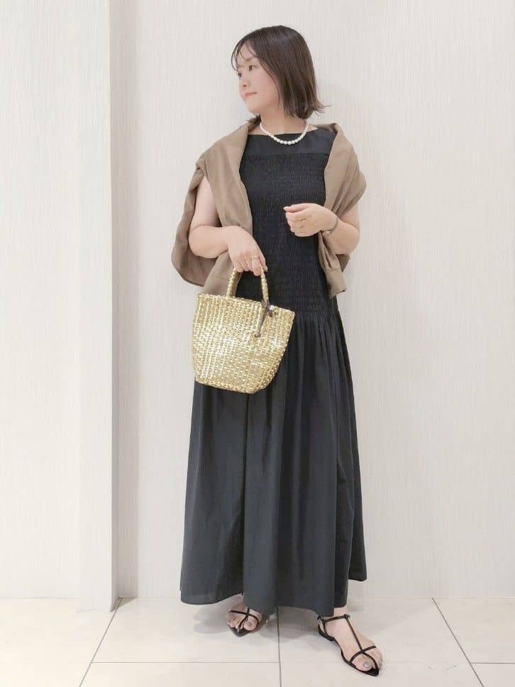 naokoさんの「UNTITLED｜【秋も着られる/セットアップ可】リラククールシャツ」を使ったコーディネート