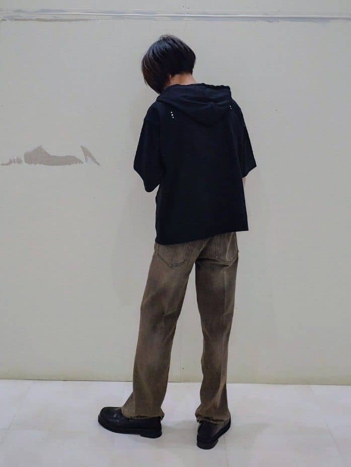 KENさんの「tk.TAKEO KIKUCHI｜スタッズ ダブルZIPパーカ」を使ったコーディネート