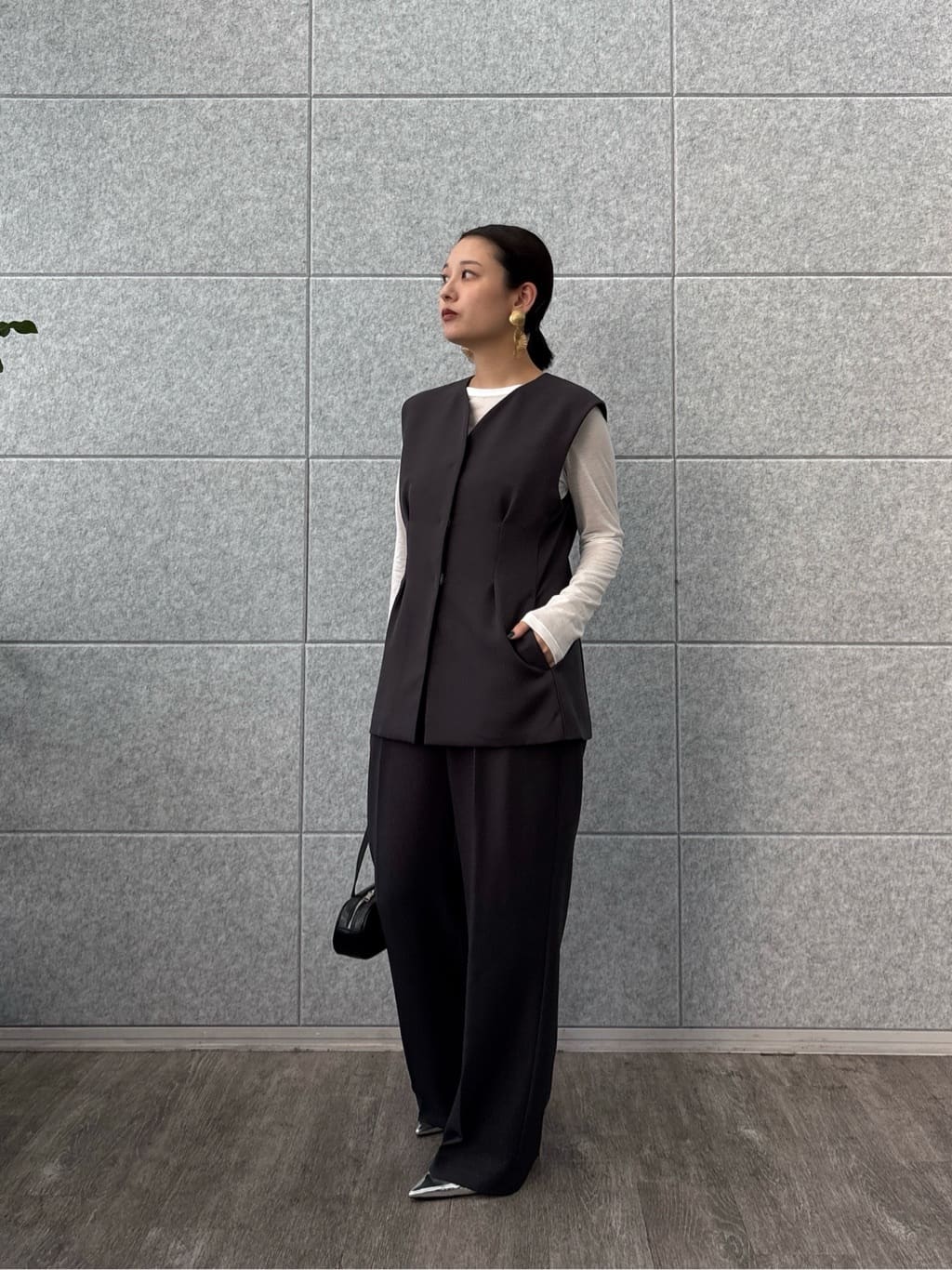 ayanoさんの「INDIVI｜シグネチャーシアーロンT」を使ったコーディネート