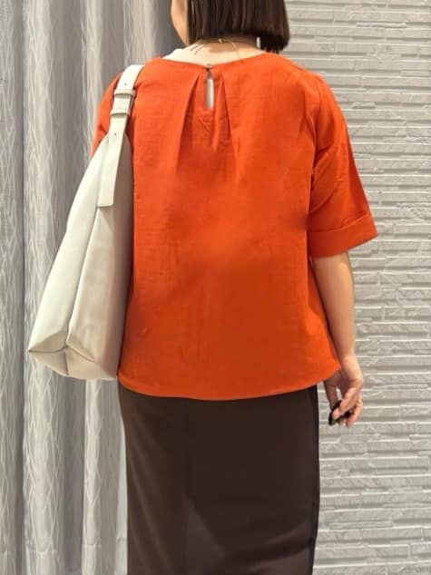 chさんの「THE SHOP TK｜麻調メッシュブラウス【二の腕カバー/洗える】」を使ったコーディネート