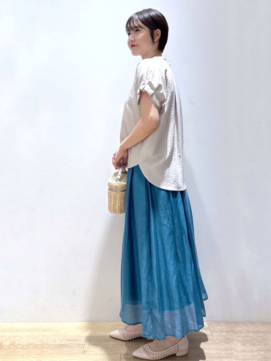 mizukiさんの「index｜《7色展開／XS-LLサイズ》タックスリーブスキッパーブラウス【洗濯機洗い可／吸水速乾／抗ピル／防シ」を使ったコーディネート