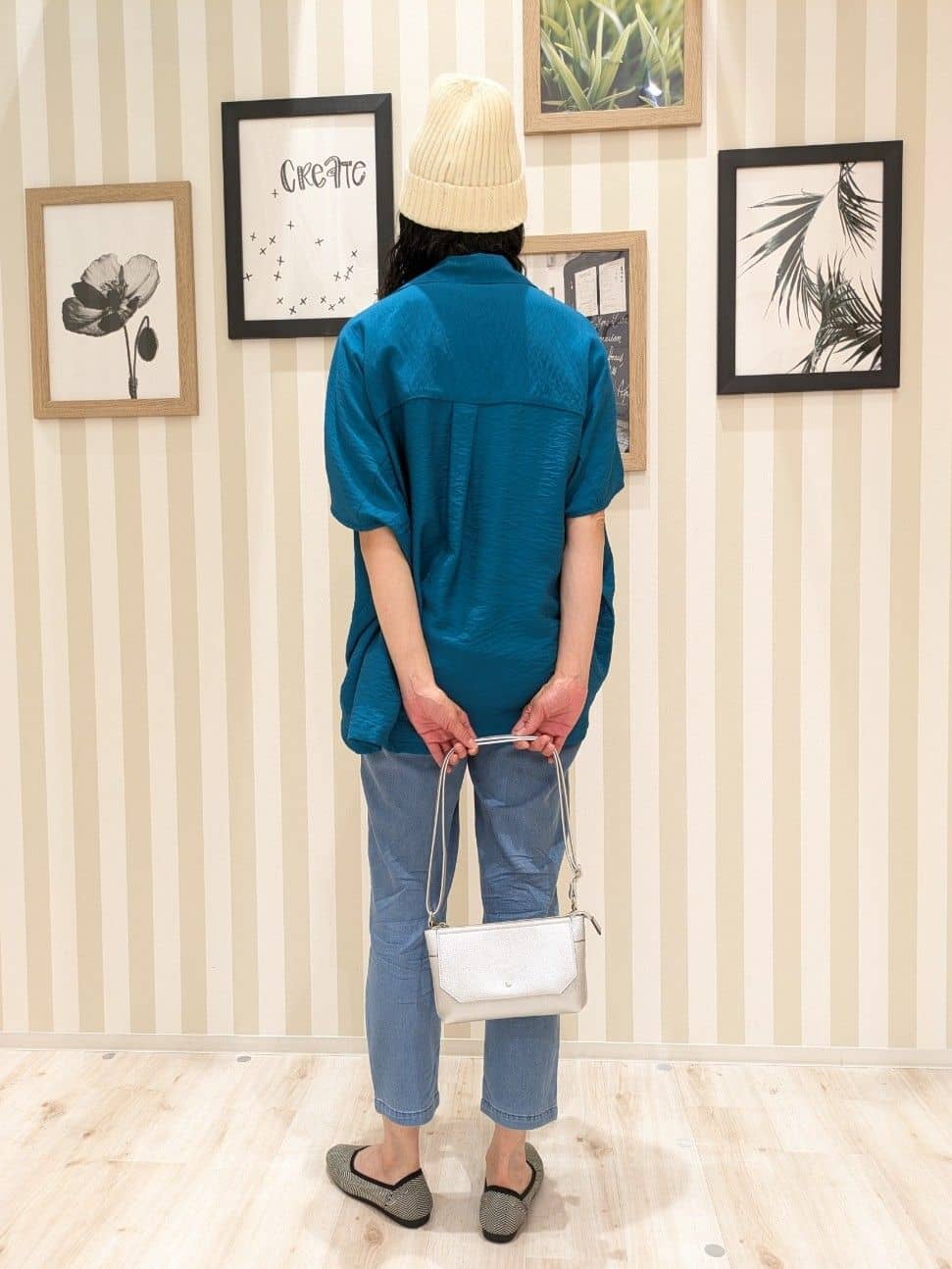 Mikiさんの「SHOO･LA･RUE｜【洗える/S-LL/5分袖】1枚でも羽織としても。さらさらドレープシャツ」を使ったコーディネート