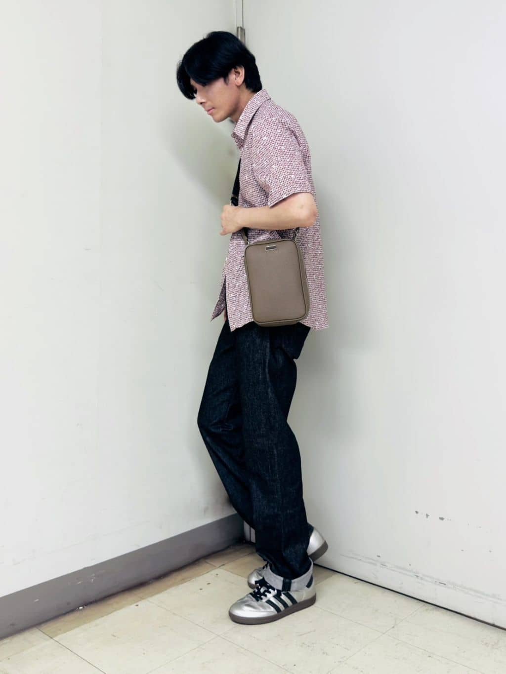 ryoさんの「TAKEO KIKUCHI｜【モンスターストレッチ】日本製 ワンウォッシュ デニムパンツ」を使ったコーディネート