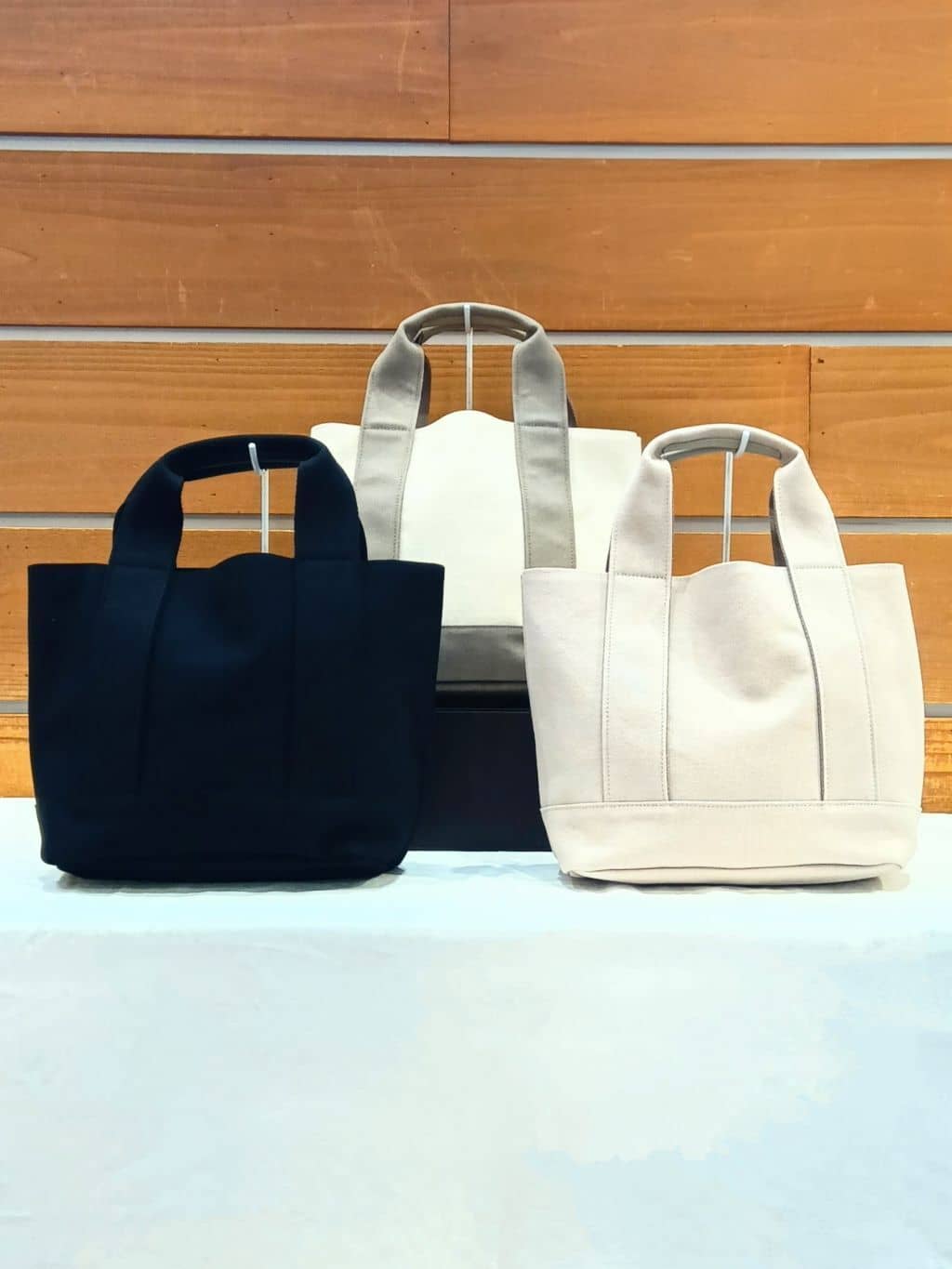 Haruさんの「SHOO･LA･RUE｜◆【2WAY】キャンバストートバッグ」を使ったコーディネート