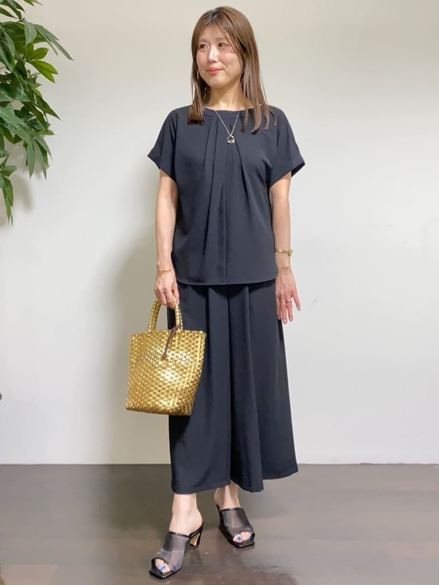 tomoさんの「UNTITLED｜メタリックメッシュトート」を使ったコーディネート