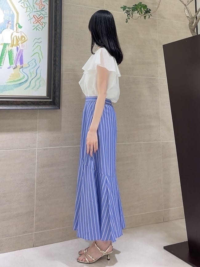 sechiさんの「UNTITLED｜【きれいめ/洗える/フリル】ラッフルシアーブラウス」を使ったコーディネート
