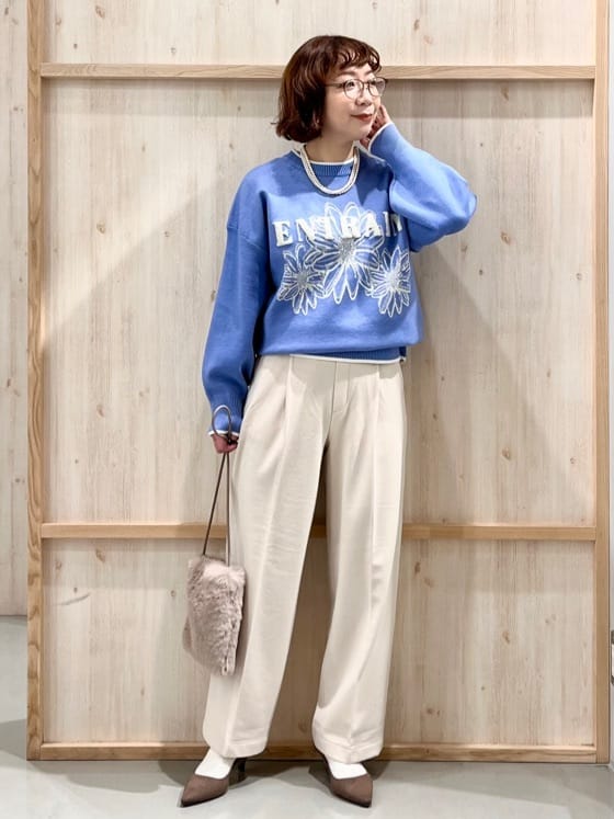 nakoさんの「THE SHOP TK｜花柄ラメジャカードニット」を使ったコーディネート