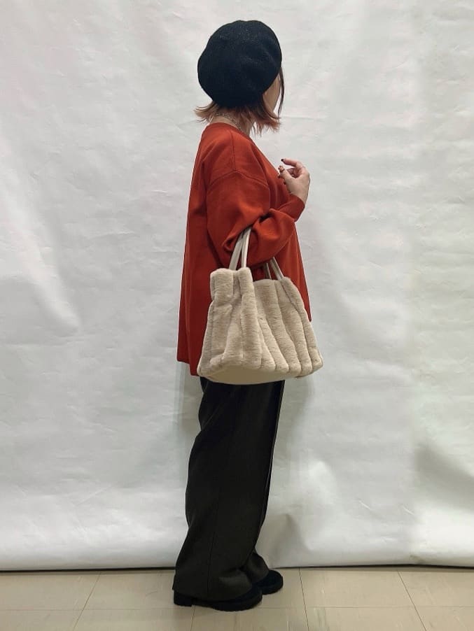 YUIさんの「SHOO･LA･RUE｜【S-LL/洗える】一枚で簡単こなれ見え スポンディッシュ 裾レイヤード風ニット【CIRCRIC】」を使ったコーディネート