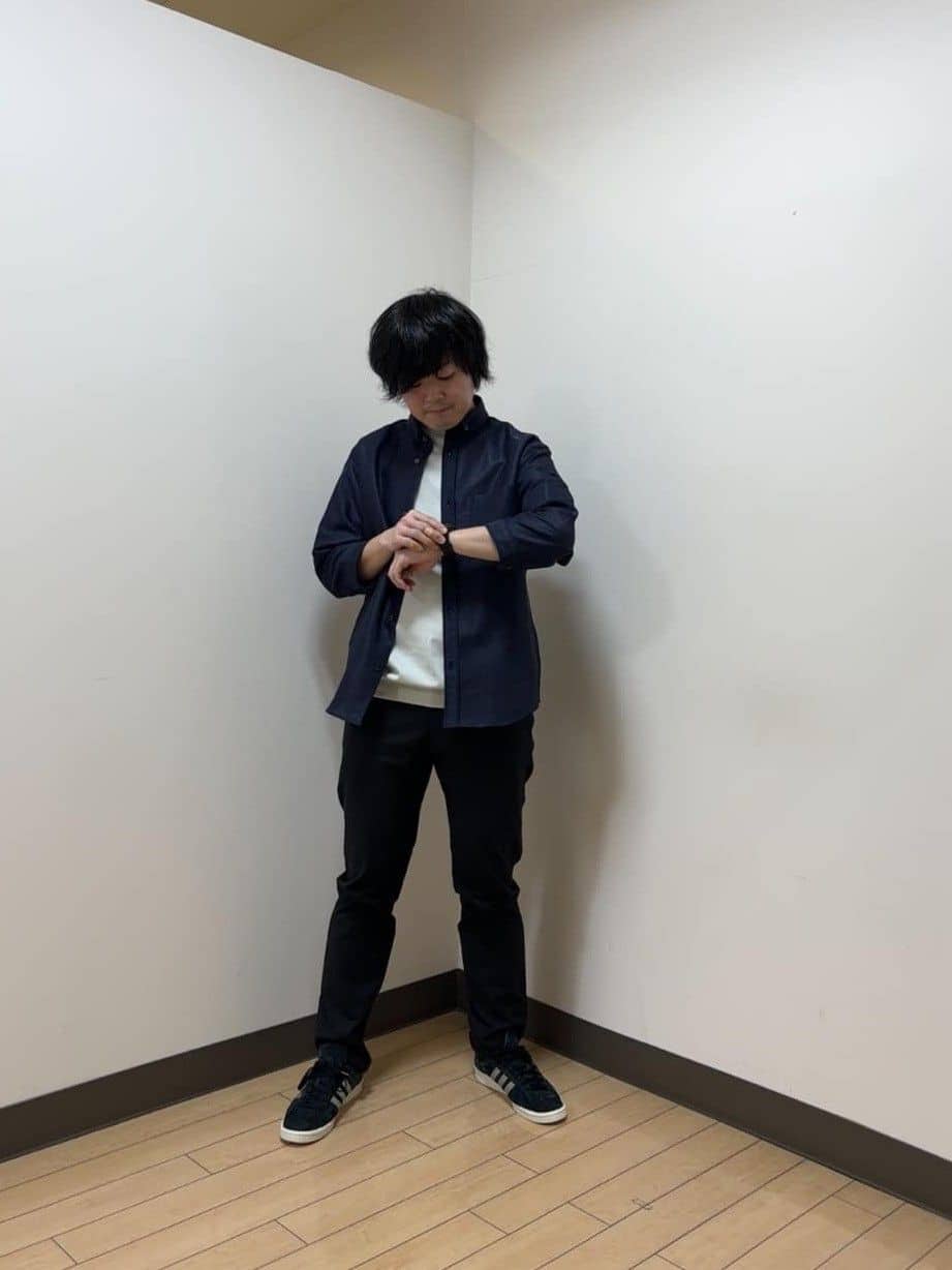 あきやまさんの「TAKEO KIKUCHI｜【抗菌防臭／5サイズ展開】ハイゲージポンチ Tシャツ」を使ったコーディネート