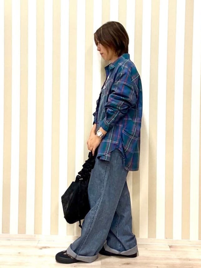 pieceさんの「SHOO･LA･RUE｜【洗濯機可/S-LL】程よい抜け感 大人のチェックシャツ」を使ったコーディネート