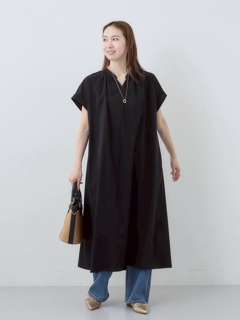 mitsukiさんの「INDIVI｜【褒められデニム】ワイドストレート デニムパンツ」を使ったコーディネート