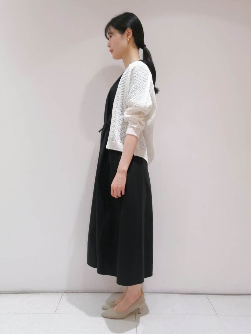 ayanoさんの「INDIVI｜【60cm四方】スクエアスカーフ」を使ったコーディネート
