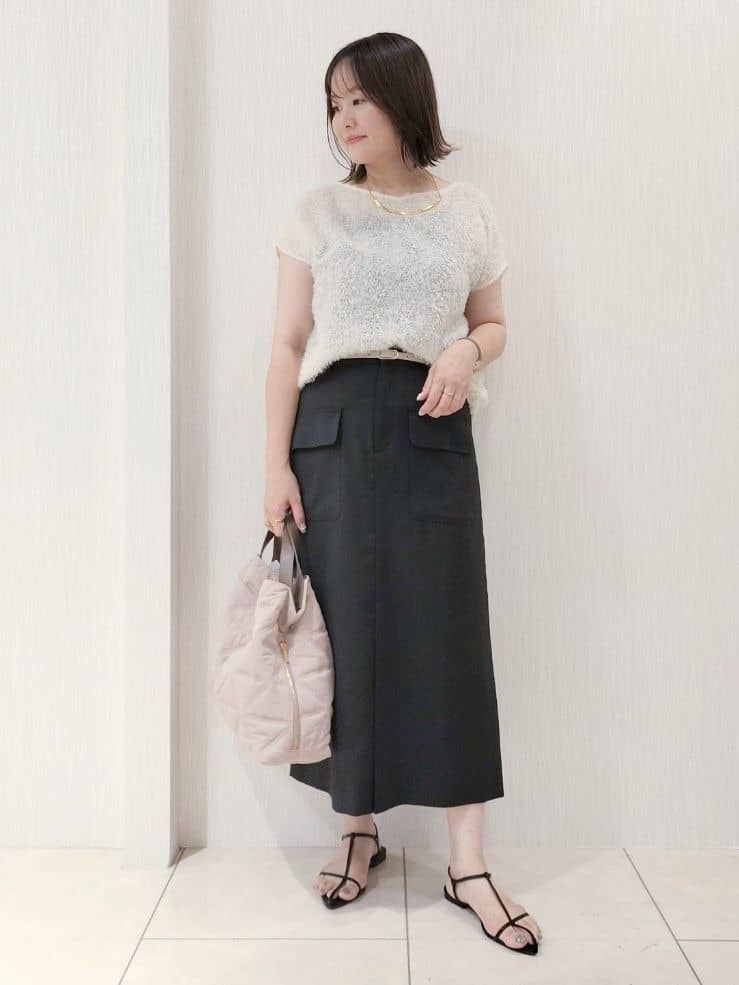 naokoさんの「UNTITLED｜【セットアップ可/洗える】フェザーフレンチスリーブブラウス」を使ったコーディネート
