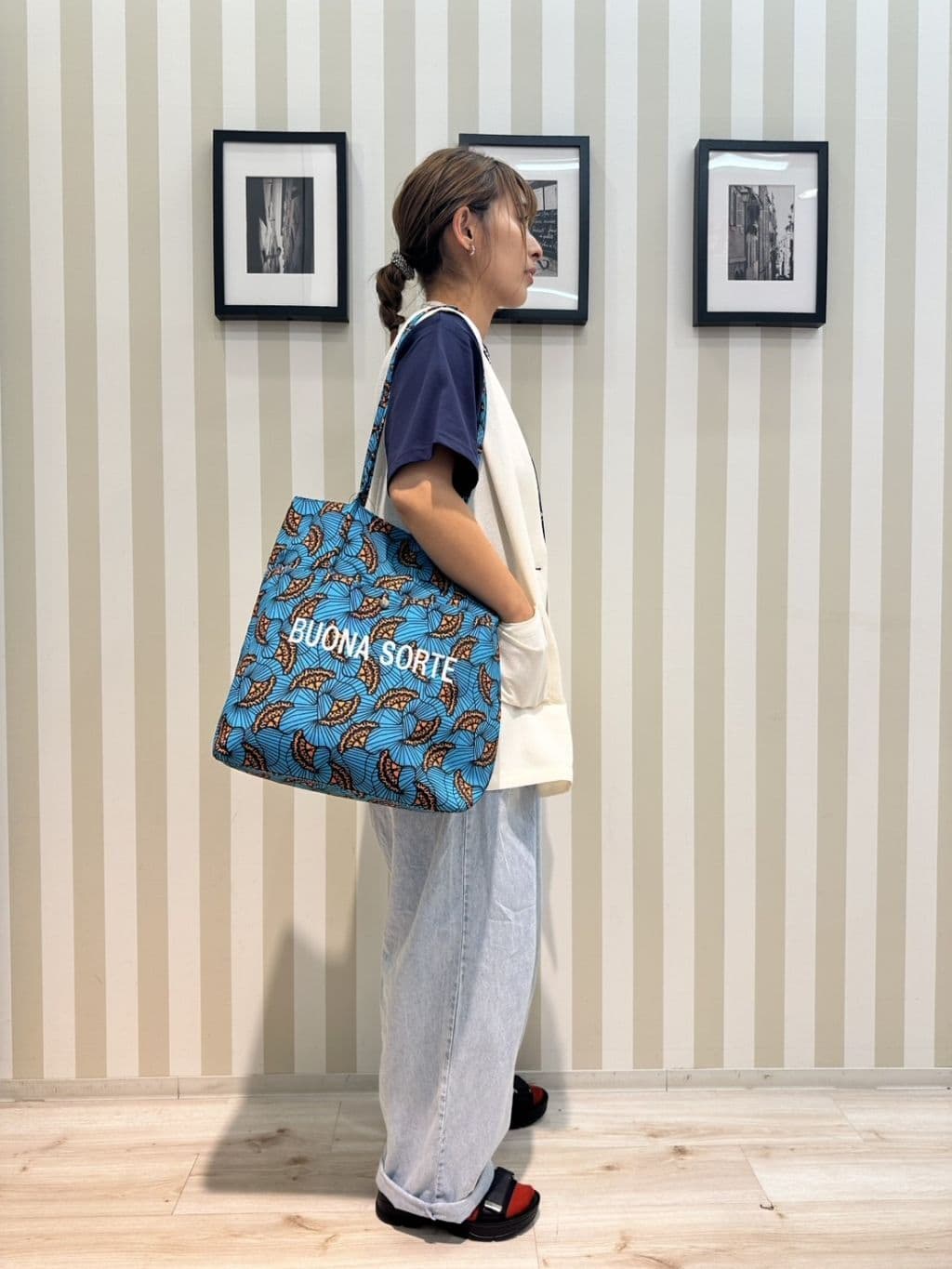 otaさんの「SHOO･LA･RUE｜暑い夏も軽やかに デニムイージーワイドパンツ」を使ったコーディネート