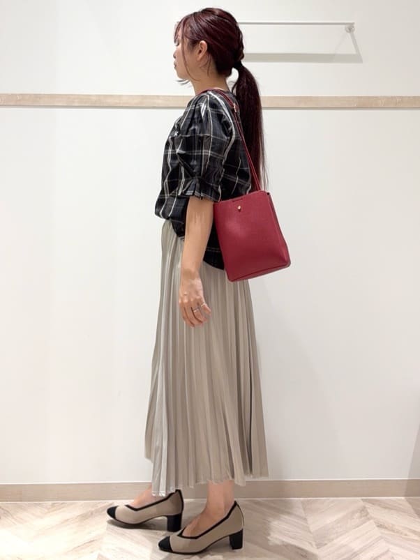 nanaさんの「SHOO･LA･RUE｜【S-LL/5分袖】お袖タックできれいに魅せる 大人のチェックブラウス」を使ったコーディネート