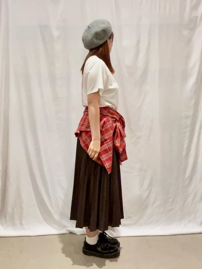 ゆっきーさんの「SHOO･LA･RUE｜【HELLO KITTYコラボ】【SHOO ICE／汗染み軽減／UVカット】コンパクトTシャツ」を使ったコーディネート