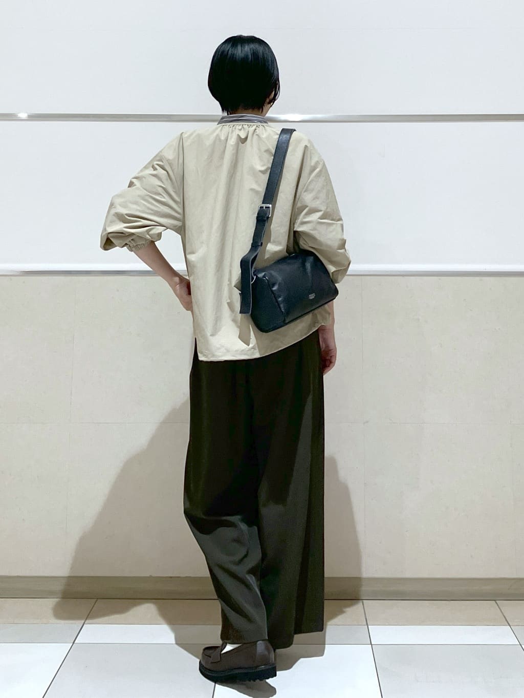 eriko さんの「Dessin｜【セットアップ可・洗える】ダブルタックワイドパンツ」を使ったコーディネート
