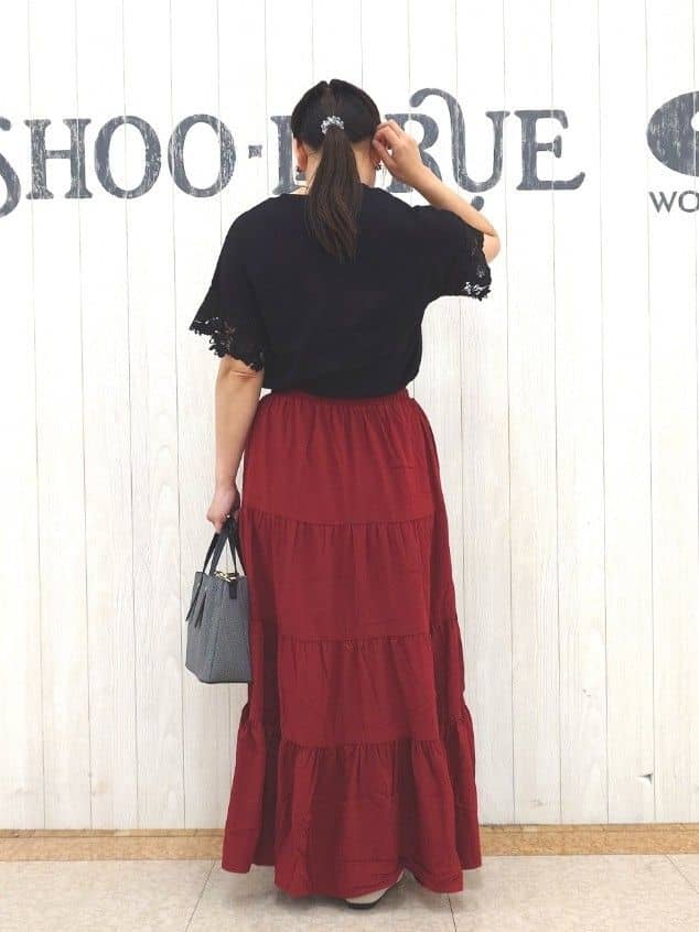 とろろさんの「SHOO･LA･RUE｜【S-LL/ひんやり/UV/】大人上品な お袖レースニット」を使ったコーディネート