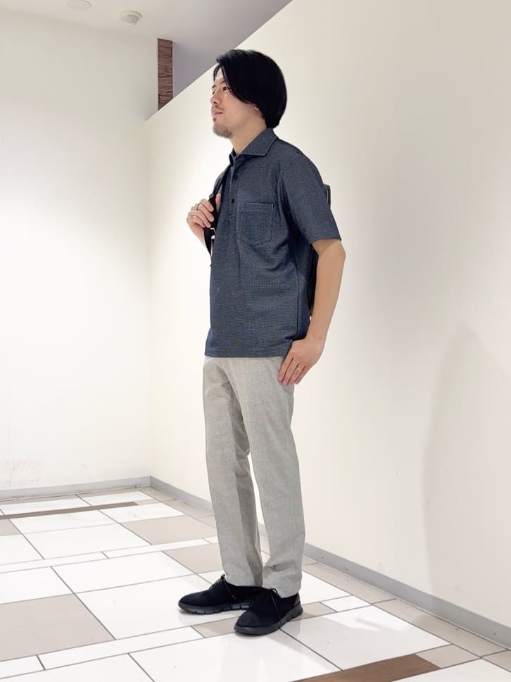 及川さんの「TAKEO KIKUCHI｜【抗菌防臭／9色5サイズ展開】ハニカムメランジ ポロシャツ」を使ったコーディネート